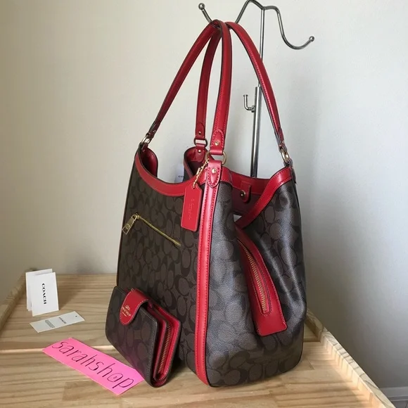 ✅Coach Set - Picture 3 of 16